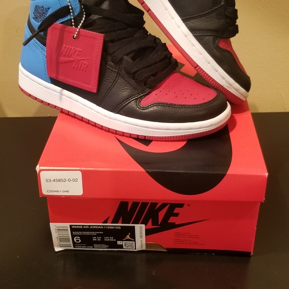 Jordan 1's - Picture 6 of 7